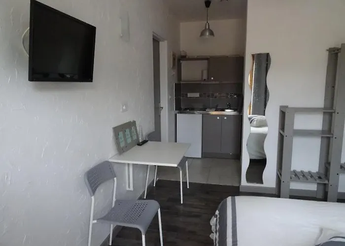 Apartment Le Chantemerle Climatise Briennon